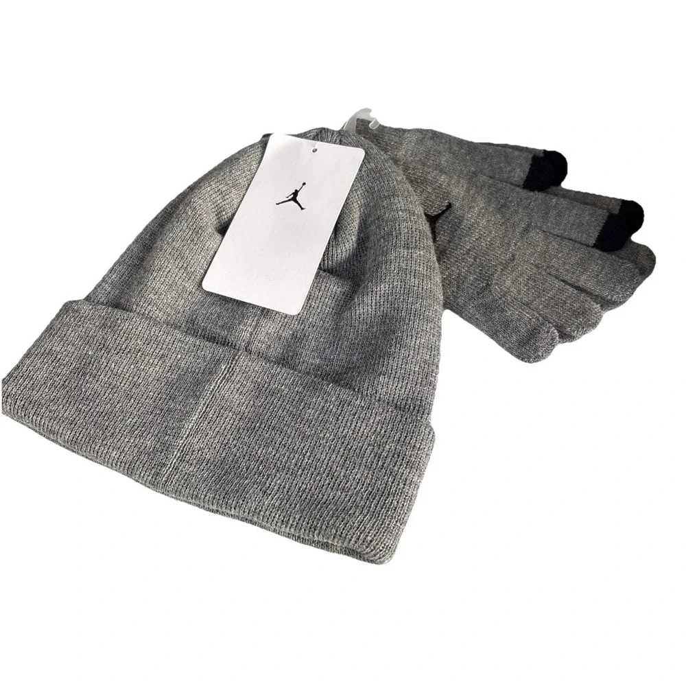 Nike UNISEX Air Jordan Jumpman Carbon Grey Set Beanie Hat/Gloves Set 8/20 Kids‎
